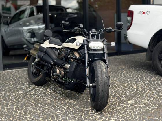 HARLEY-DAVIDSON SPORTSTER S 